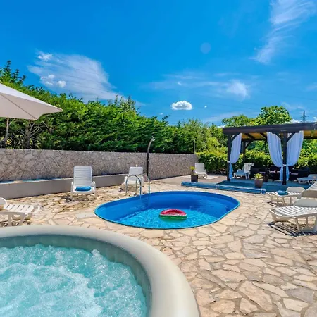 Cherry Pool Crikvenica By Guide Apartmán *